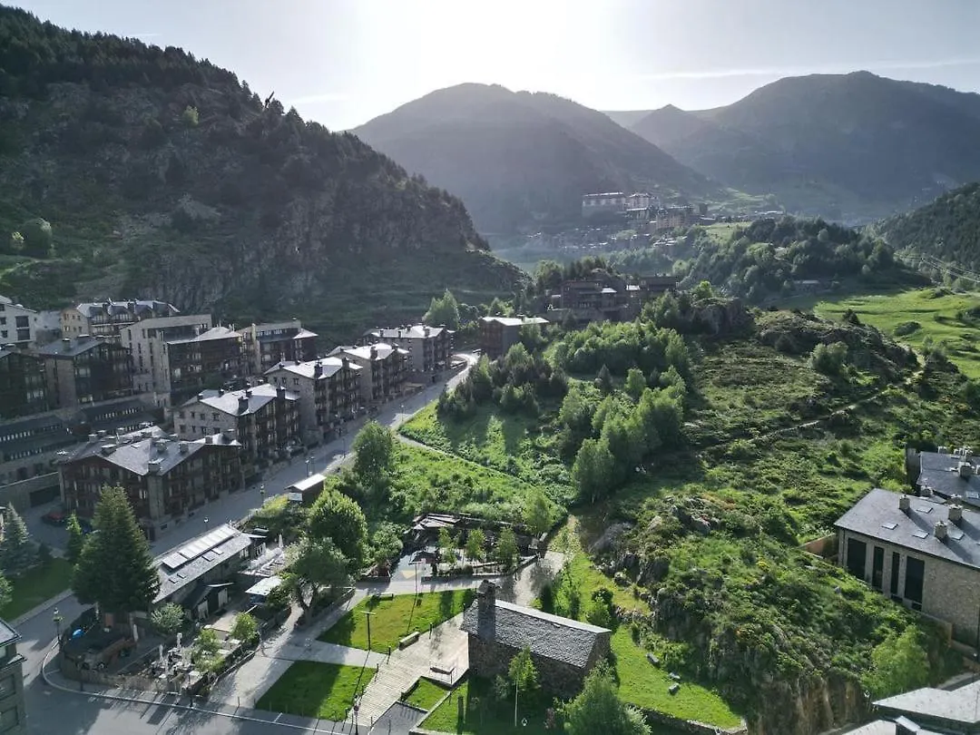 Mountain Hostel Tarter 0*,  Andorra