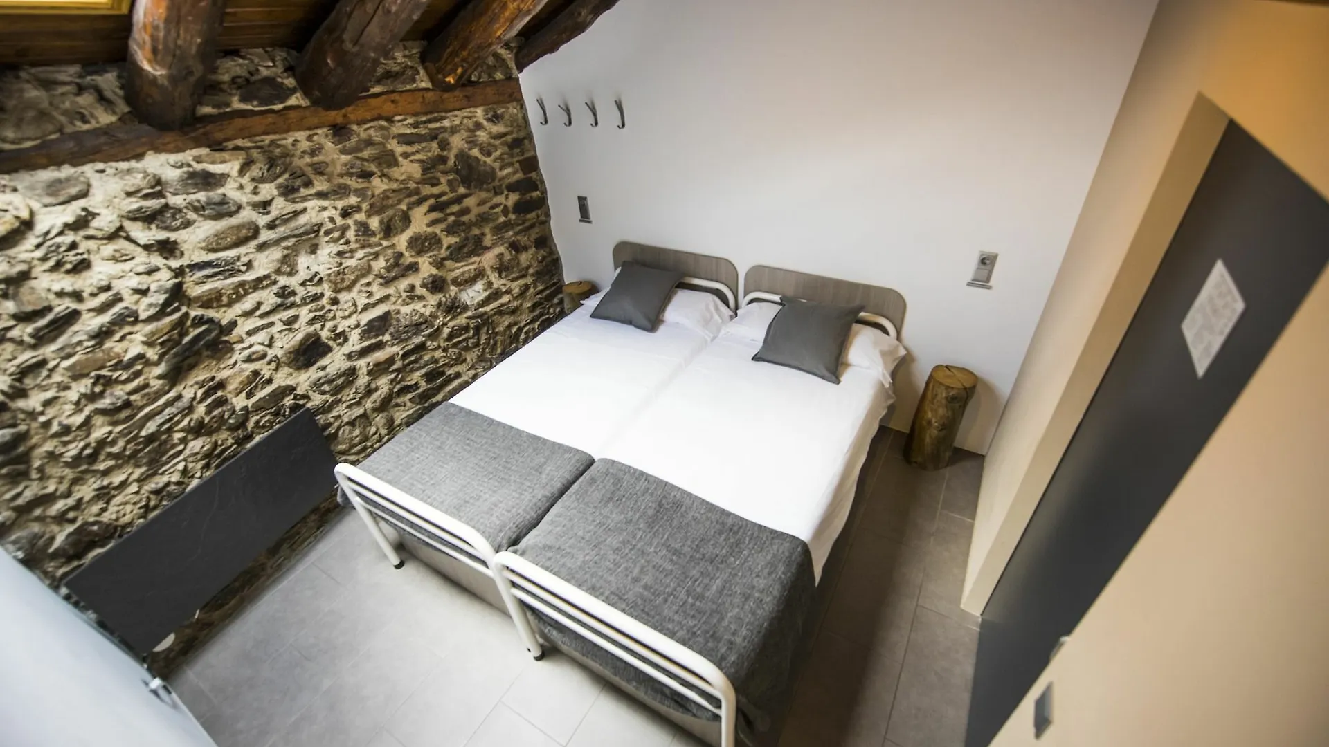 Mountain Hostel Tarter
