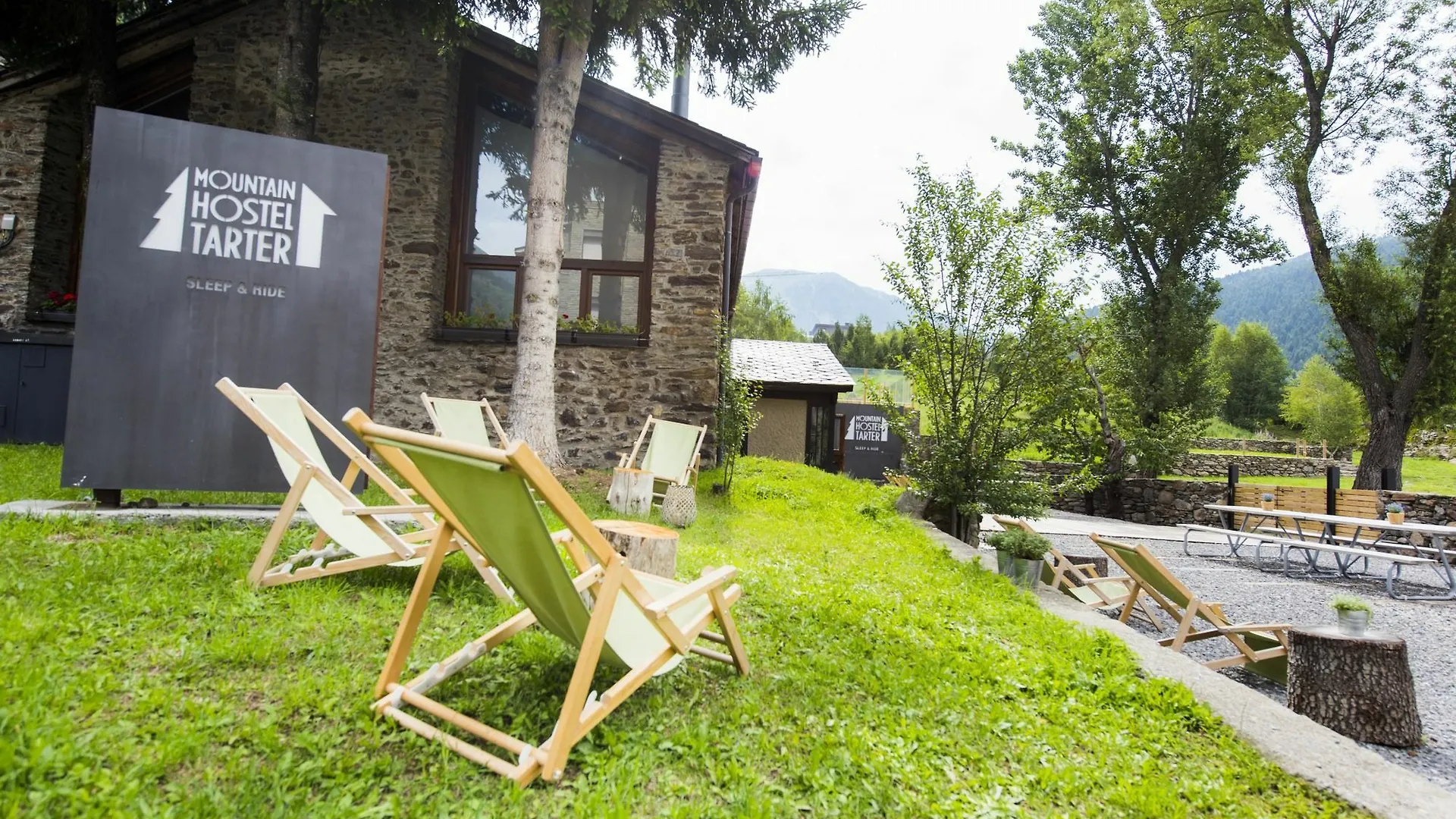 Mountain Hostel Tarter 0*,  Andorra